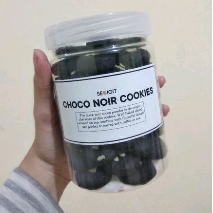 

Choco Noir Cookies