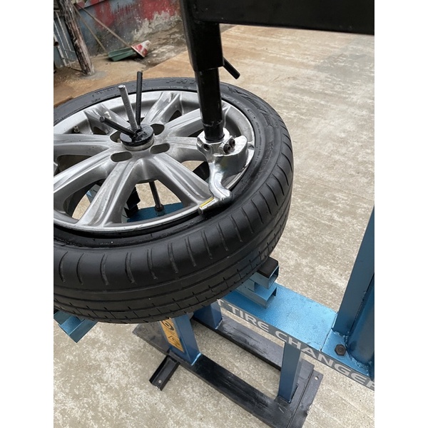 Alat Buka pasang  ban motor dan mobil manual tyre changer