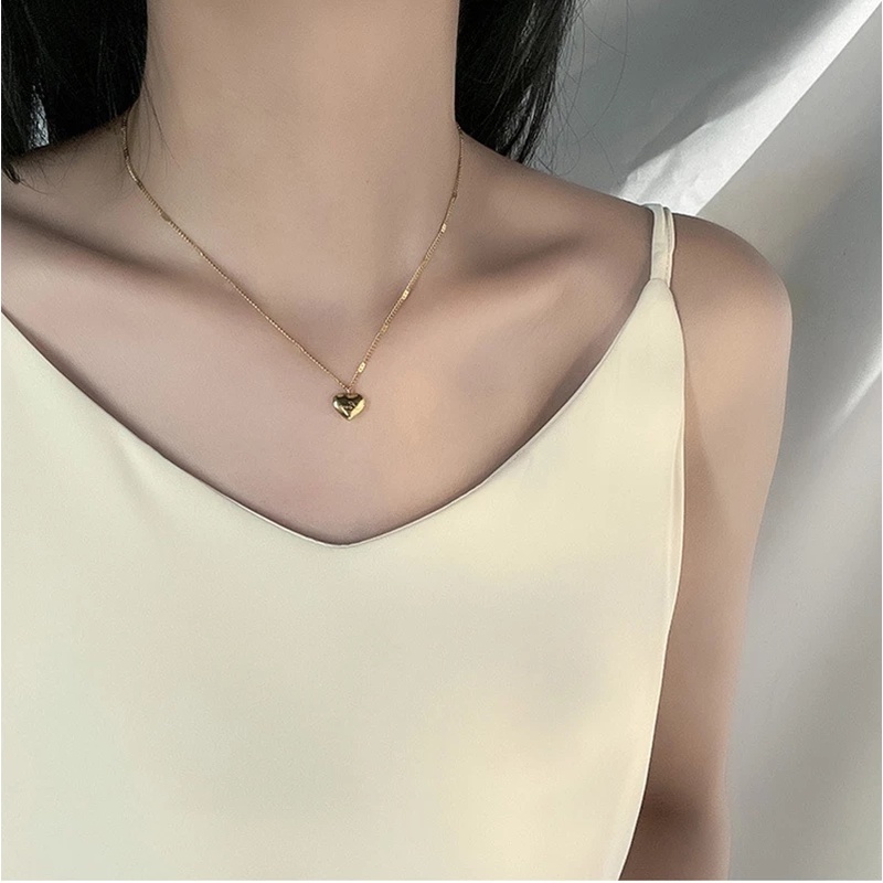 Kalung Choker Rantai Liontin Hati Bahan Stainless Steel Warna Emas Untuk Wanita