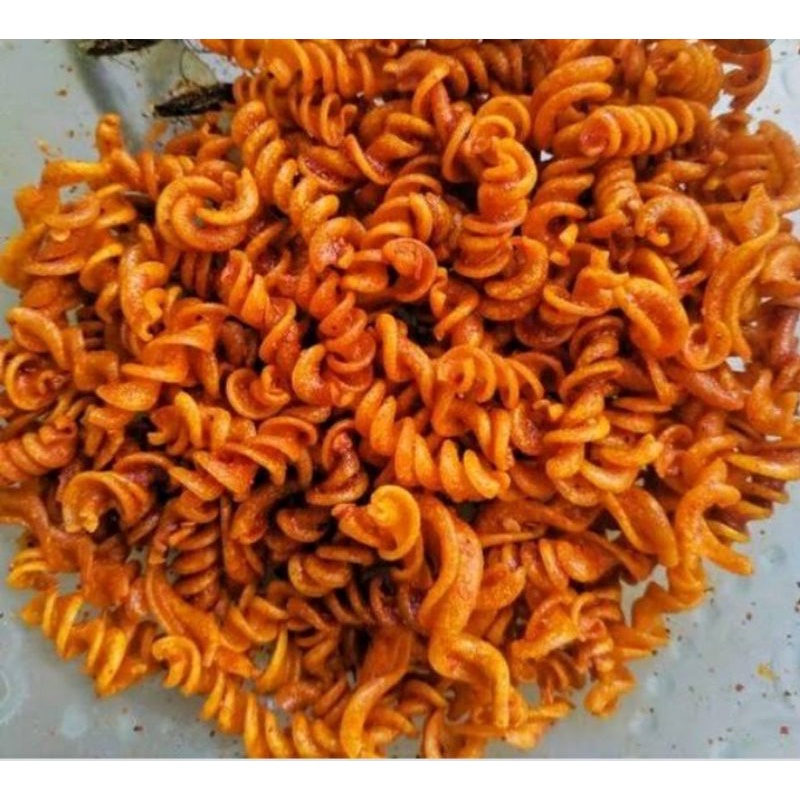 

makaroni spiral pedas 250 gr makaroni ulir/untir pedas enak gurih renyah