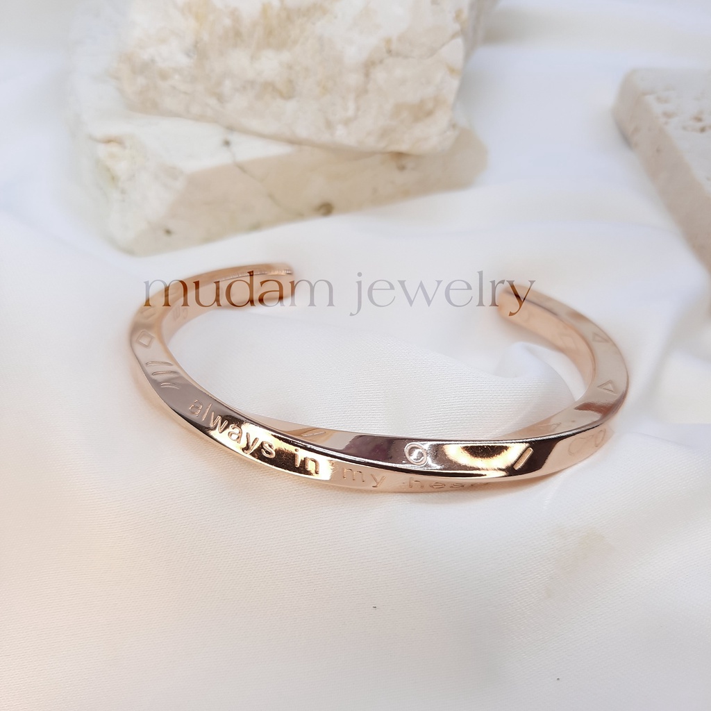 Gelang Unisex ( Untuk Wanita dan Pria ) Model Classic Spiral Tersedia Warna Rose Gold dan Gold