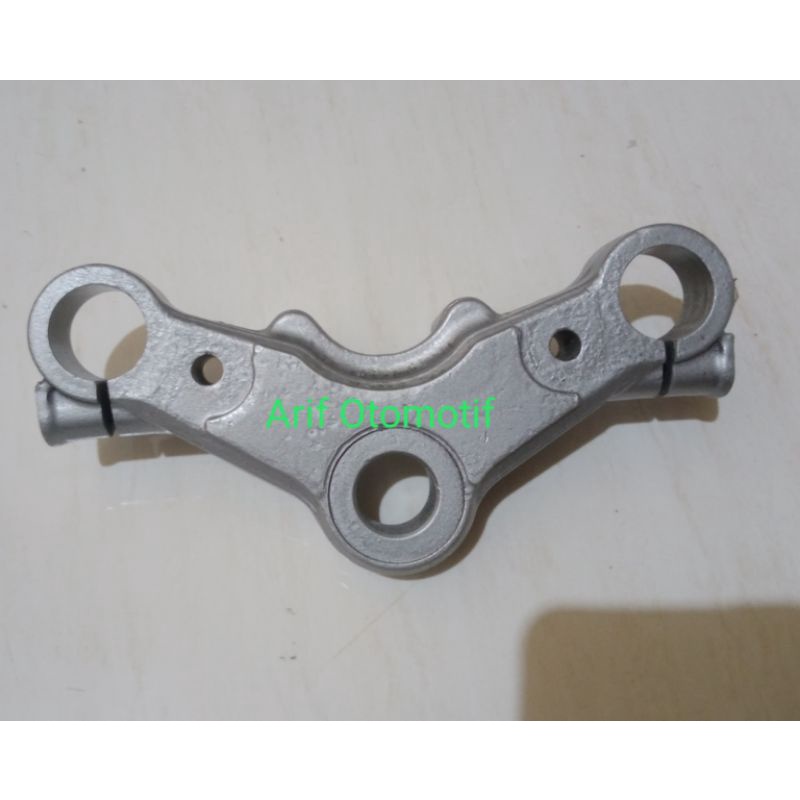 T Segitiga atas Satria Fu