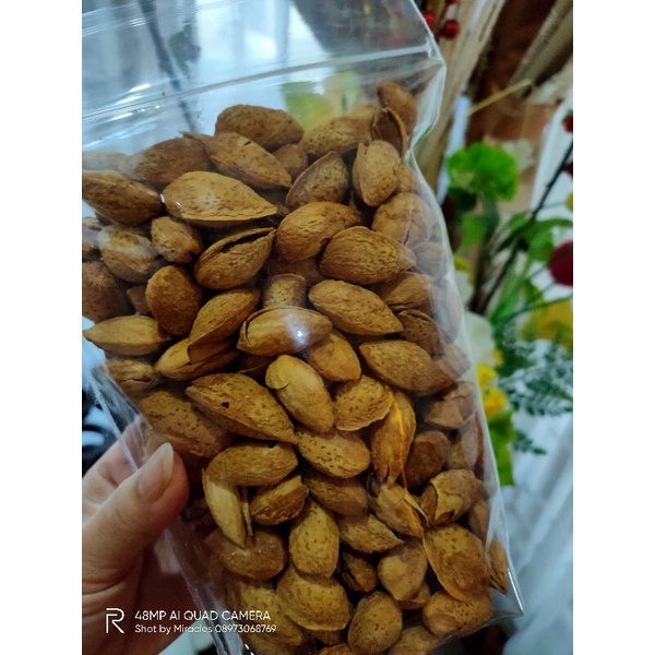 

Kacang Panggang Almond Kupas Original / Kulit Rasa Susu 500gr