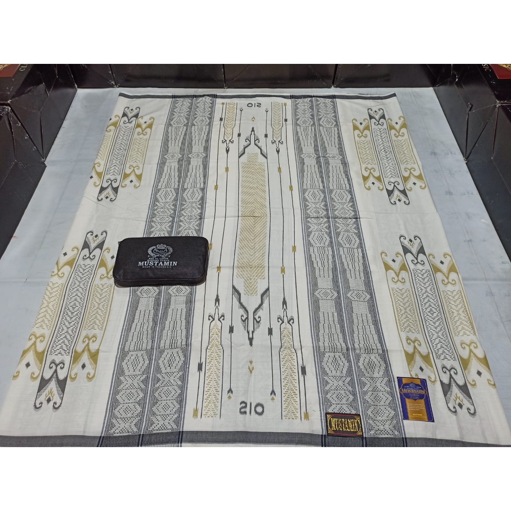 Sarung Tenun Mustamin Dobby motif BHS MPM
