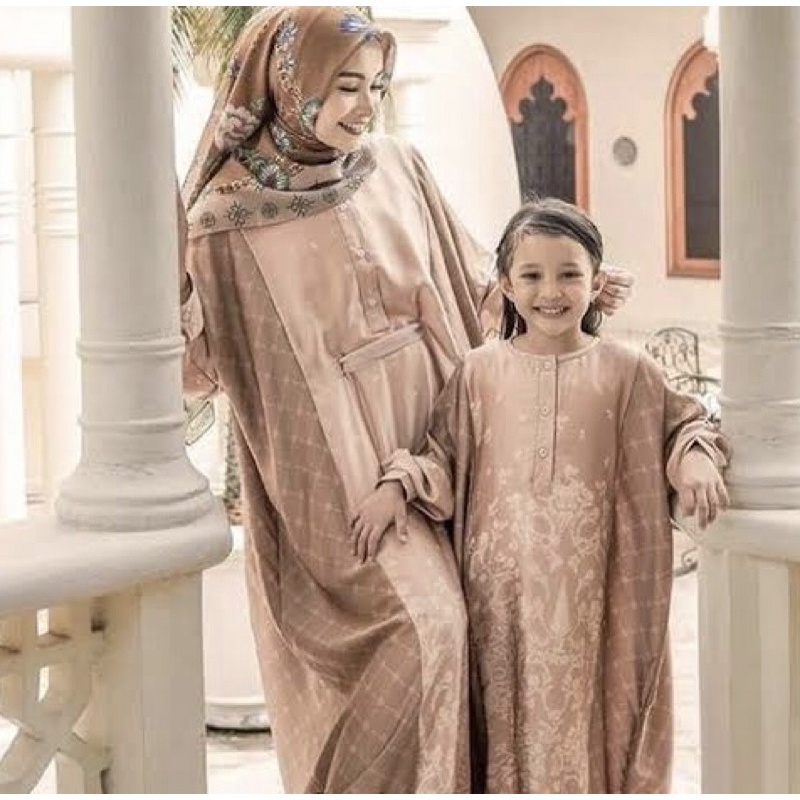 RIAMIRANDA - Long Kaftan Dewasa Gold - all size (NEW) bukan preloved