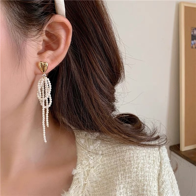 Anting Tusuk Gantung Panjang Silver 92 Wanita Desain Hati Rumbai Mutiara Gaya Musim Gugur / Dingin