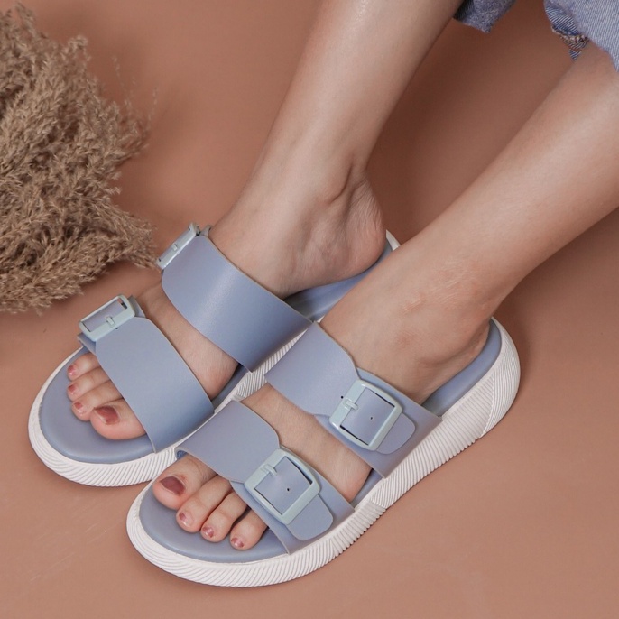 SARASARA YUK - Sandal Wanita Slop Casual Model Birken Sol Puyuh SARA SARA JEAN Sendal Selop Cewek Kulit Santai Strap Gesper Ban dua Empuk lucu Size 36 37 38 39 40 Warna Blue Biru Soft Anti Slip Original Kekinian Terbaru Shoes ORI Mall Official Store