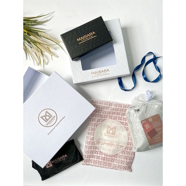 

Accesories hampers ( box, tasbih )