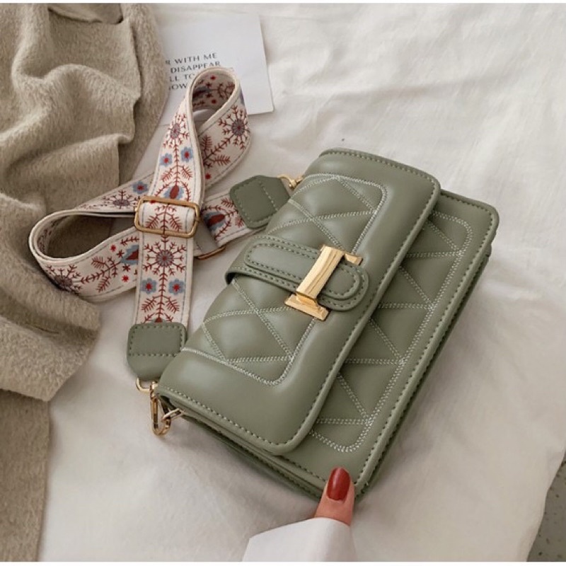 Tas Import-Tas Batam-Tas Selempang