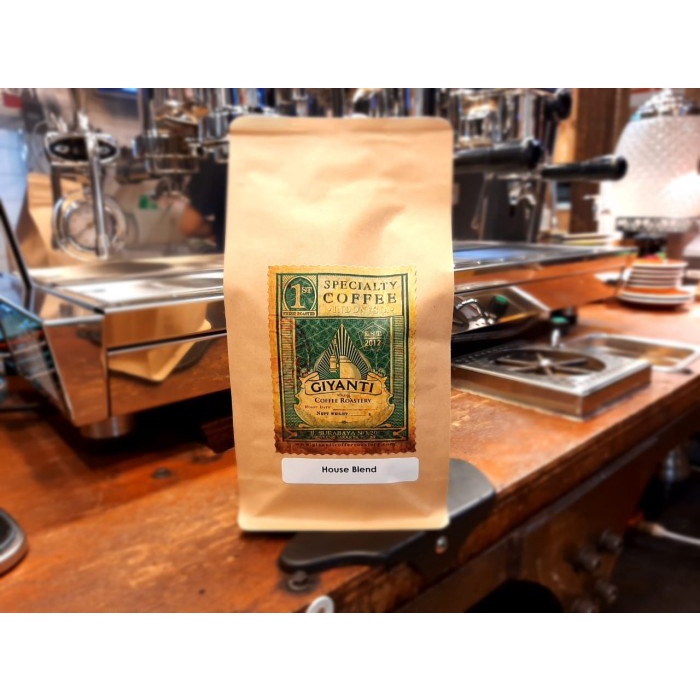 

Discount Coffee House Blend Full Arabica 250 gram /KOPI RUBE/KOPI SLB/KOPI KAPAL API/KOPI RUBE
