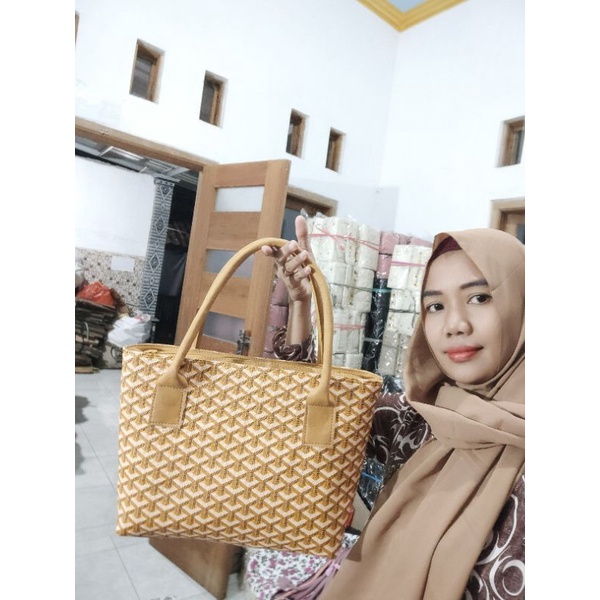 Totebag Aliyah Tas Wanita