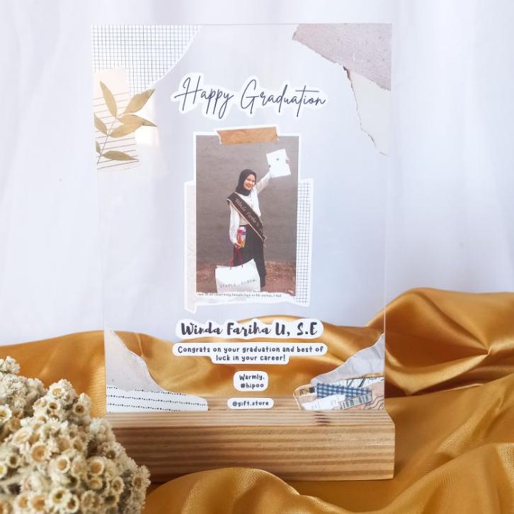 

➷ ACRYLIC GIFT CUSTOM +BOX PITA (SEHARI JADI) ↬