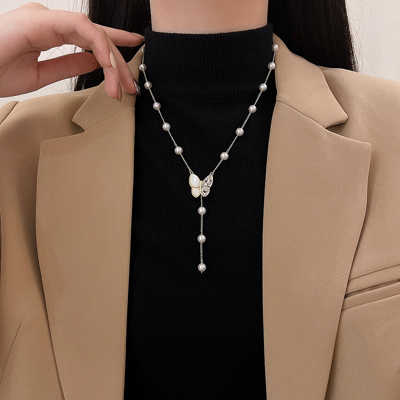 Kalung Rantai Panjang Dengan Liontin Kupu-Kupu Aksen Mutiara + Batu Zircon Mewah Untuk Wanita