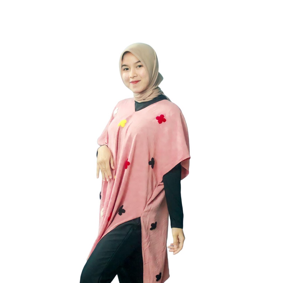 Nagita Long Square  Motif Pom Pom Terbaru Crinkle Airflow  Blouse atasan Bigg Size wanita oversize top cewek kasual