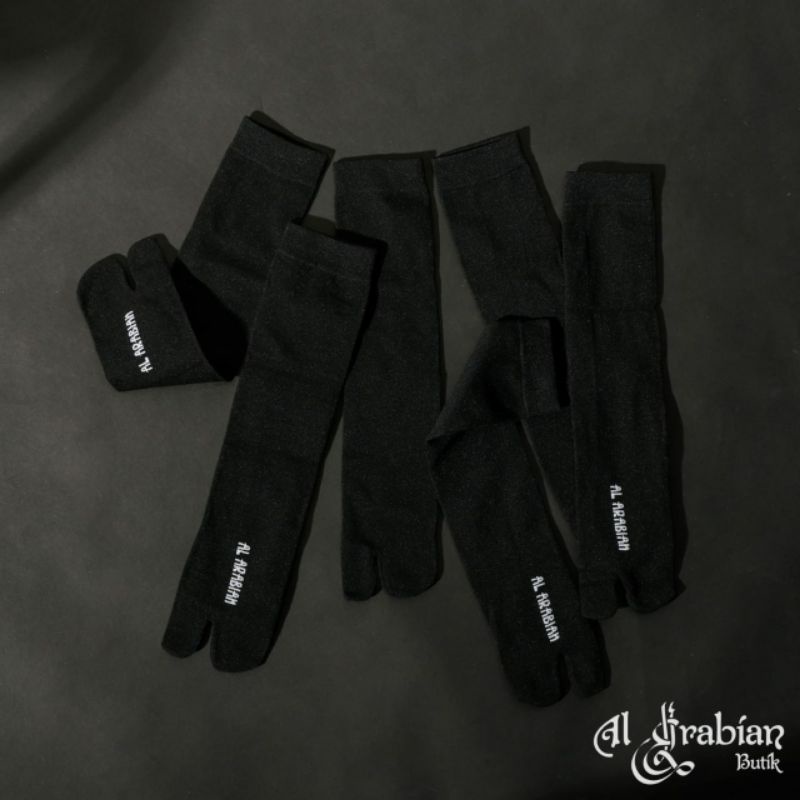 Kaos kaki Al arabian