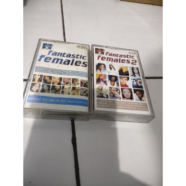 kaset pita fantastic females 1