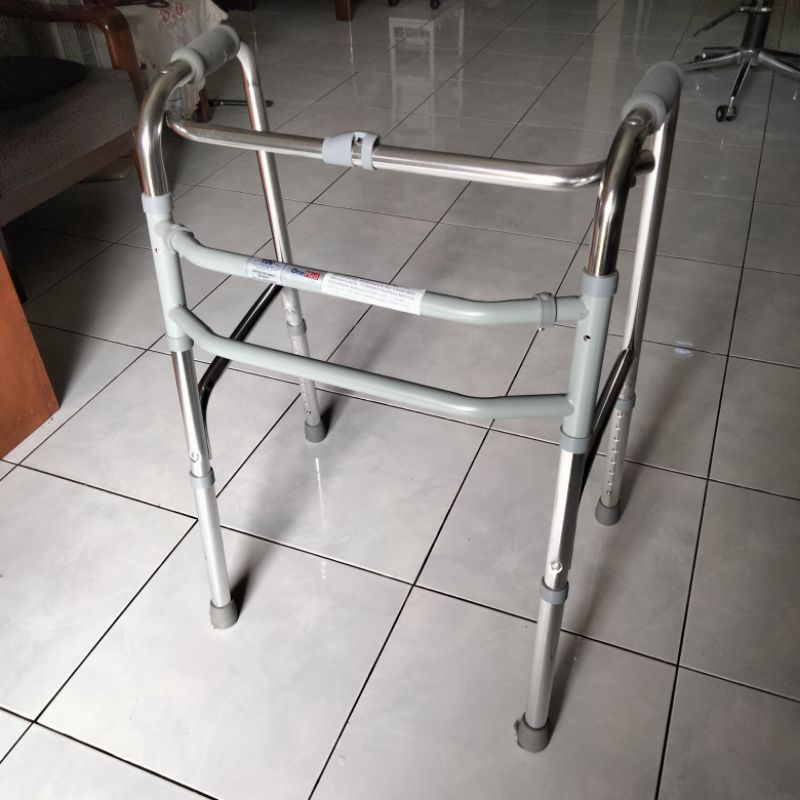 Jual [PRELOVED] Walker deluxe onemed alat bantu jalan lansia orang tua Shopee Indonesia