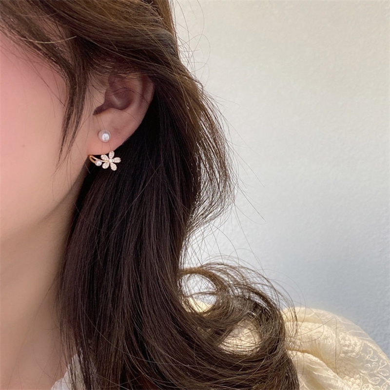 Fancyqube Anting Stud Kristal Mutiara Imitasi Bentuk Bunga Gaya Korea Untuk Wanita