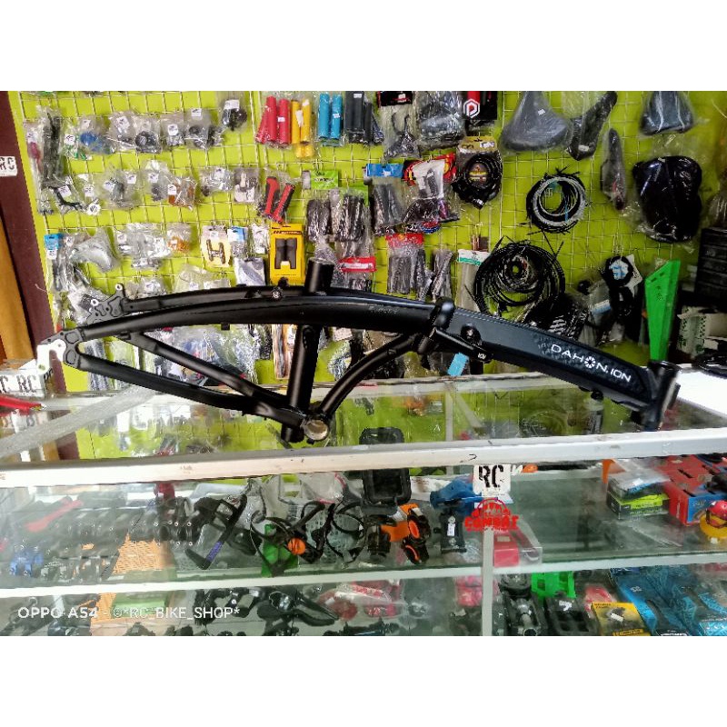 frame seli dahon oin (minus drat bb sebelah kiri aus)