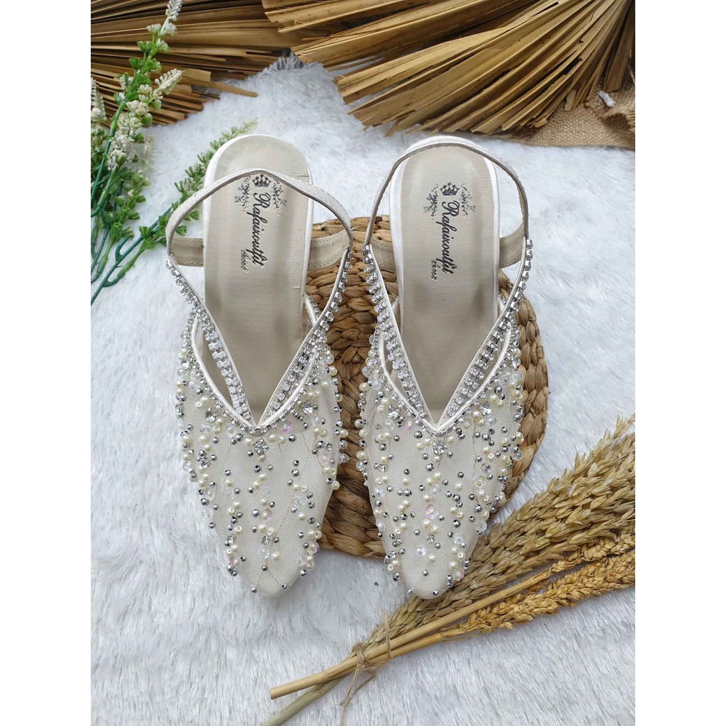 Sepatu wedding cantik hansa broken white 7cm runcing