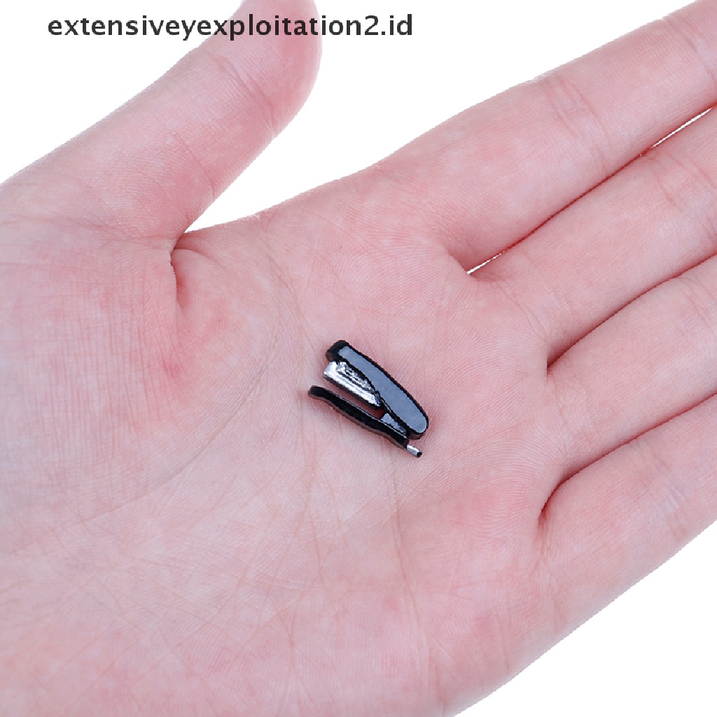 Miniatur stapler Bahan metal Untuk Rumah Boneka Skala 1: 12
