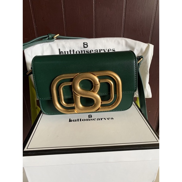 briana bag by buttonscarves