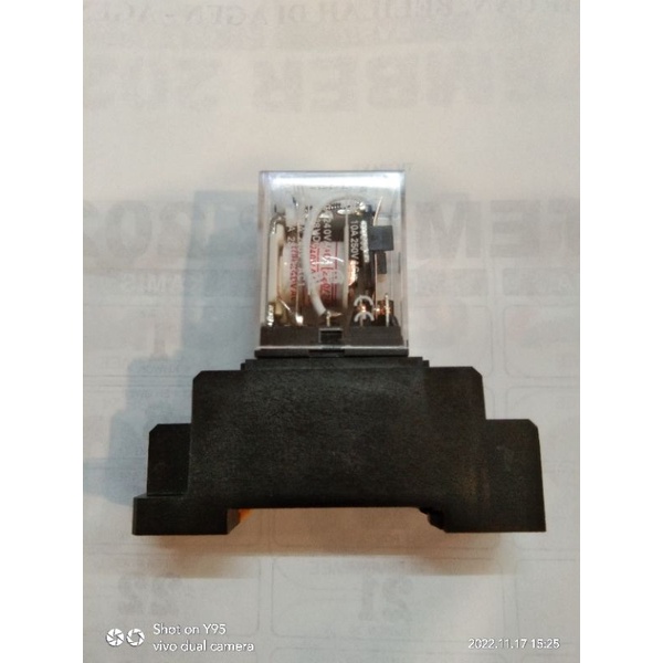 Relay LY2N AC 220V 8pin + Soket merek ZN jual per/5sett riley ly2n ac 220v