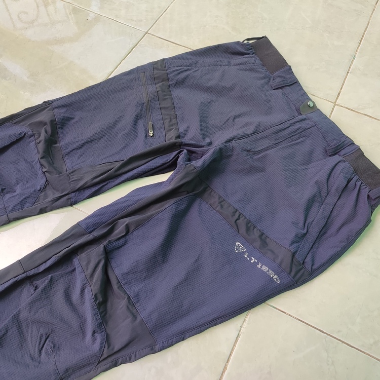 Celana Panjang Lafuma Size 30 - Longpants Training Olahraga Outdoor - Jual Pakaian Lapangan Bekas Murah Terbaik