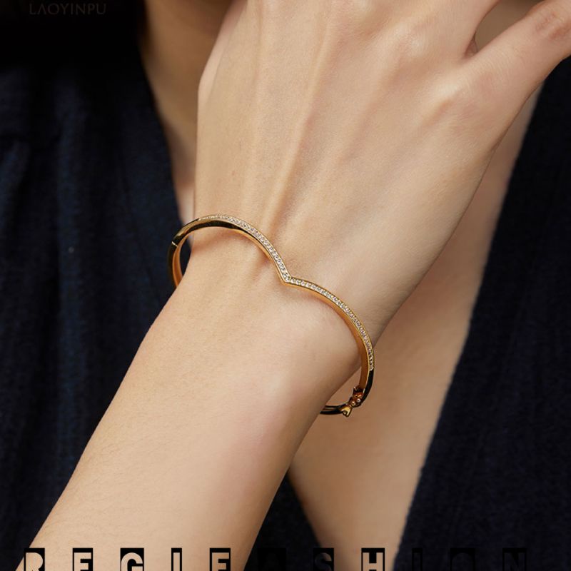 Gelang Bangle Fuji Viral Gelang Aurel Model V Gelang Wanita Korea Model Kekinian Anti Karat Tidak Luntur