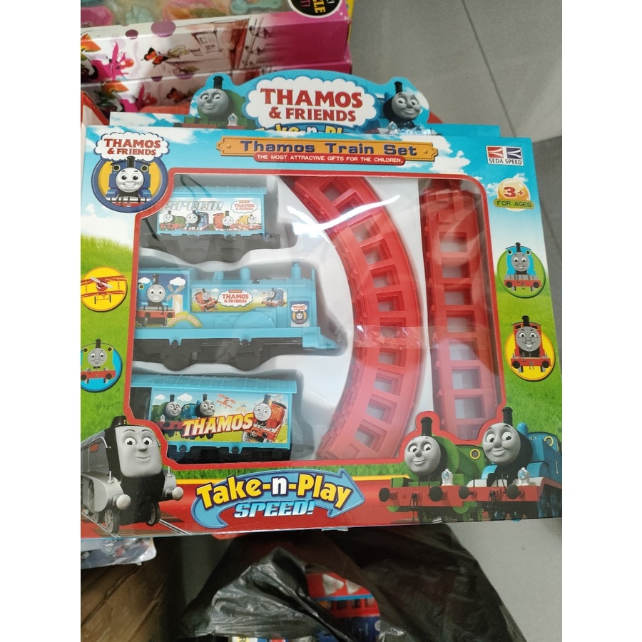 Kereta api Thomas mainan anak