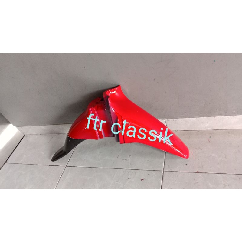 Selebor Spakbor Depan Tornado Shogun Kebo Merah ferari