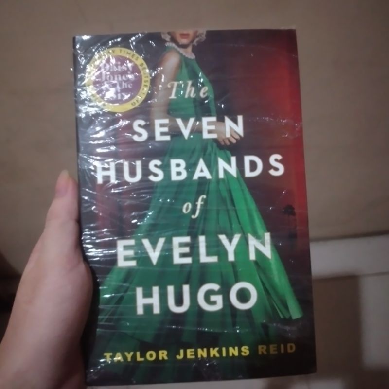 Preloved The Seven Husband of Evelyn Hugo