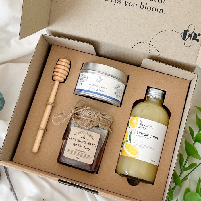 

NEW Hampers / Parcel PAMPERING Blooming Seven