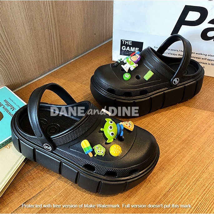 Sandal Wedges Wanita Jibbitz 3D Toy Story Dane and Dine W45