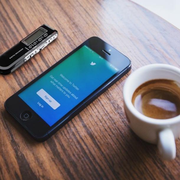 DAR01 - PRO 8GB 650Hr USB Digital Audio Voice Recorder MP3 Player