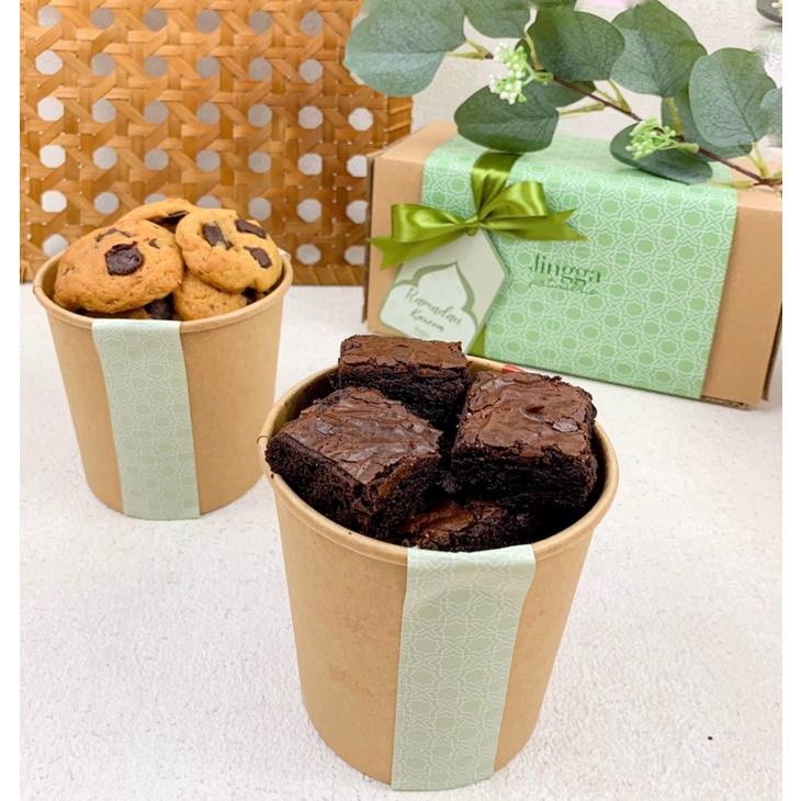 

(Isi 2)Hampers fudgy brownies and soft cookies bites size Jingga Patisserie hampers