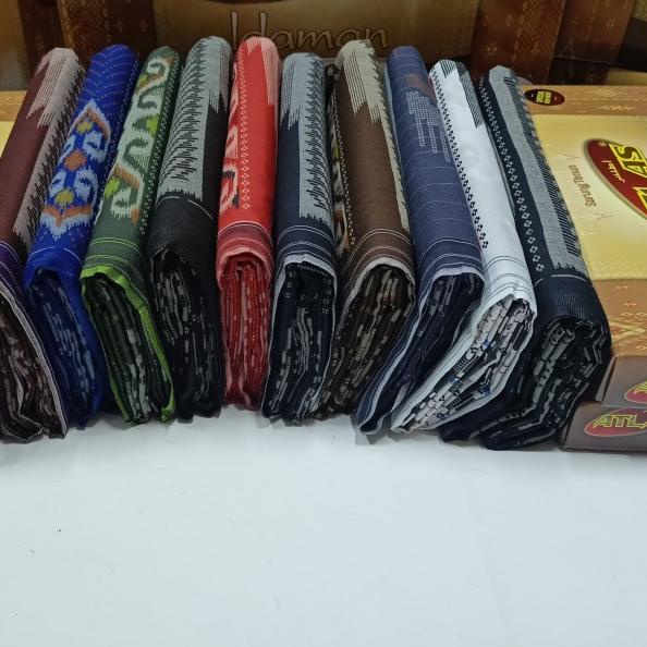 Sarung atlas idaman harmoni akasia - Biru