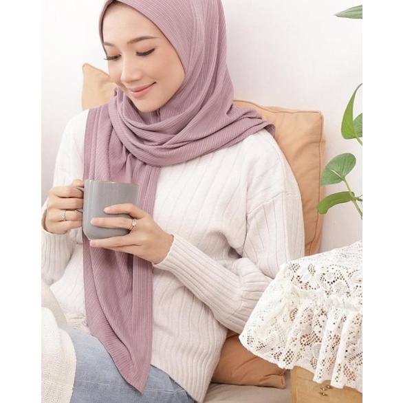 Raina Signature - KAYLA Instant Knit Series - Black