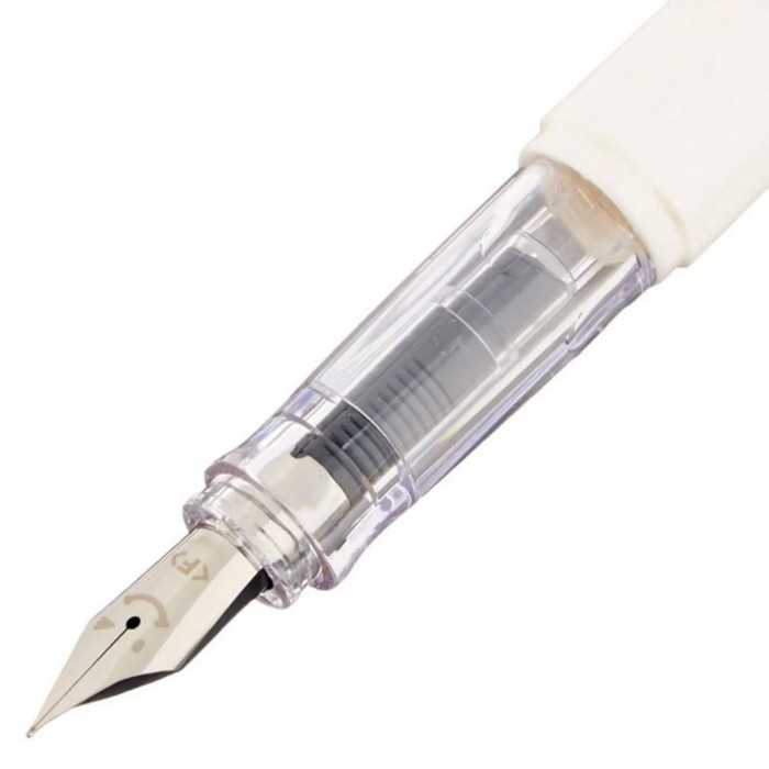 

Pilot Kakuno Fountain Pen [Populer]