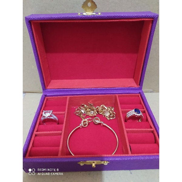 kotak perhiasan bs unk isi 6cincin+1kotak kosong ditengah unk kalung gelang anting liontin LM
