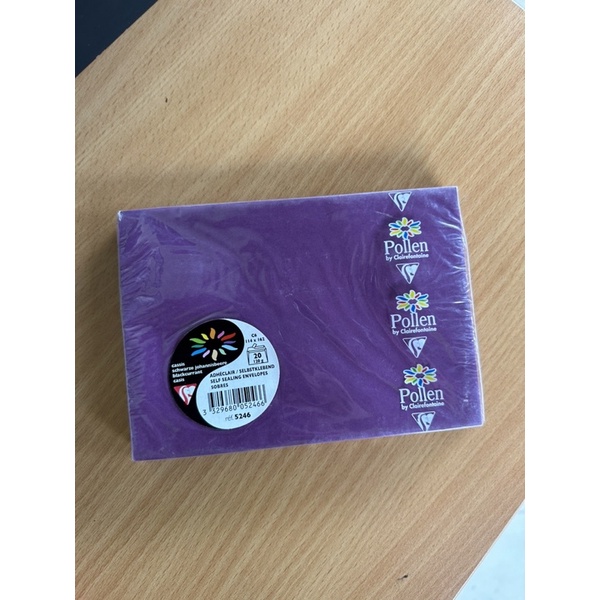 

Amplop kartu ucapan.