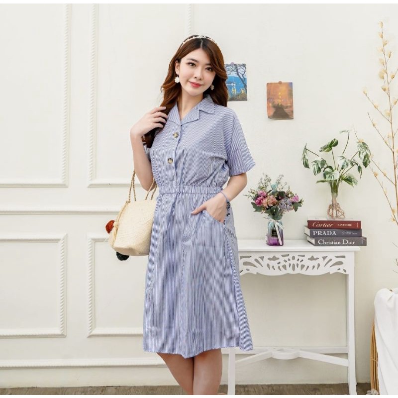 DRESS WANITA LENGAN PENDEK MOTIF SALUR