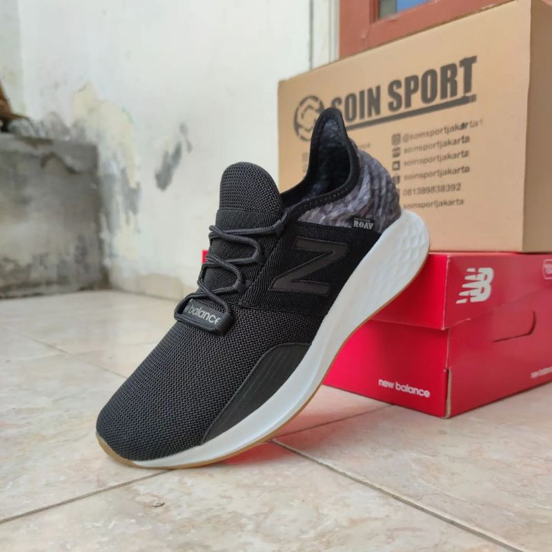 SEPATU LARI PRIA NB FRESH FOAM ROAV (MROAVPB1)