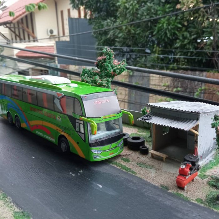 Diecast Miniatur Bus Po Gunung Harta,Tronton