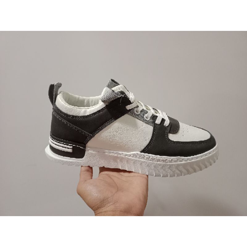 Original Yongki Komaladi Sneaker Yongki Komaladi Js216-22