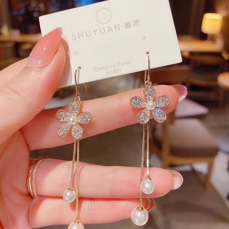 Anting Tusuk Gantung Desain Bunga Hias Zircon Gaya Simple Tipis Untuk Wanita