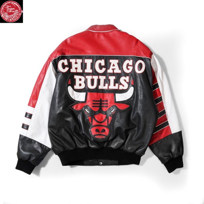 Jacket Vintage Chicago Bulls Full Leather looks like Jeff Hamilton.