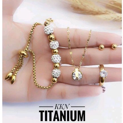 Titanium Set Perhiasan Wanita Gold 1117c