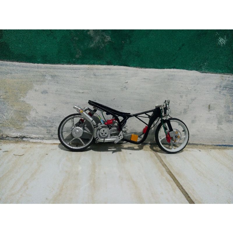 Miniatur drag mio handmade