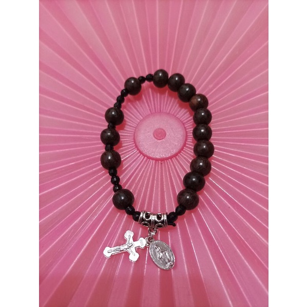 gelang Rosario kayu